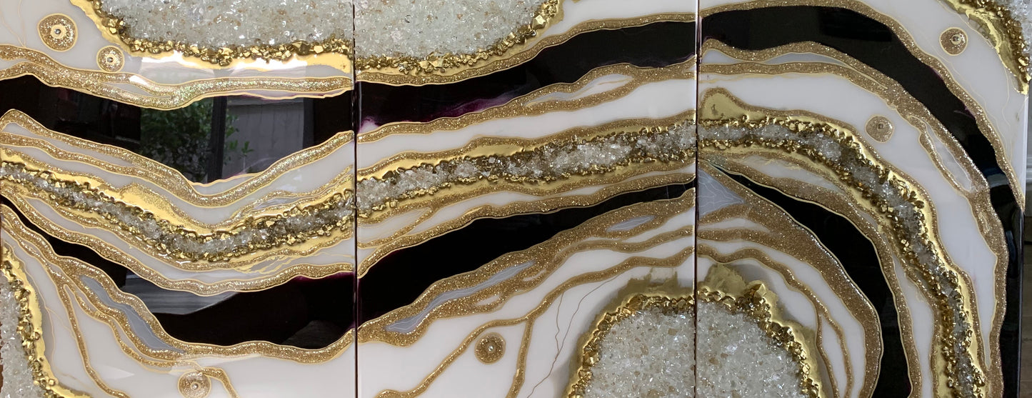 Maroon/White/Gold Geode